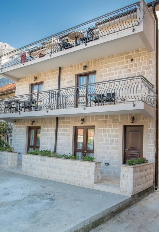 Apartments Marija Рисан Екстериор снимка